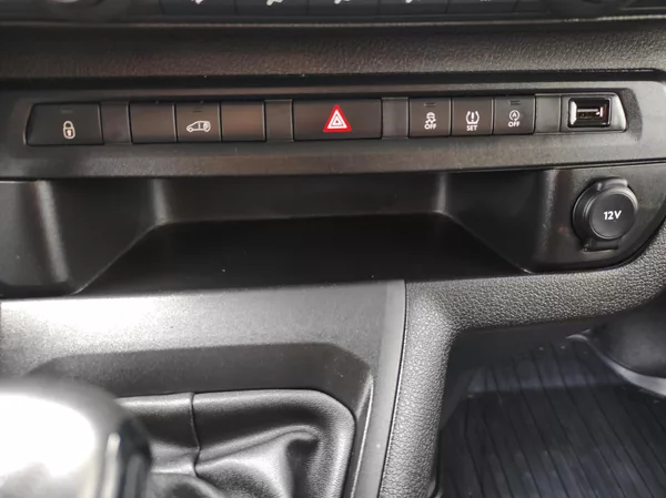Toyota ProAce 1,5D-4D L1, Active, Top KM - foto 17