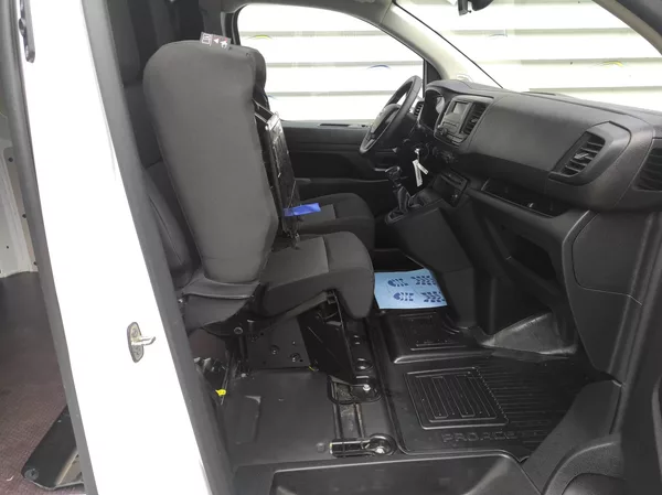 Toyota ProAce 1,5D-4D L1, Active, Top KM - foto 22