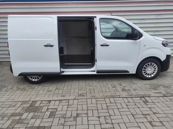 Toyota ProAce 1,5D-4D L1, Active, Top KM - foto 6