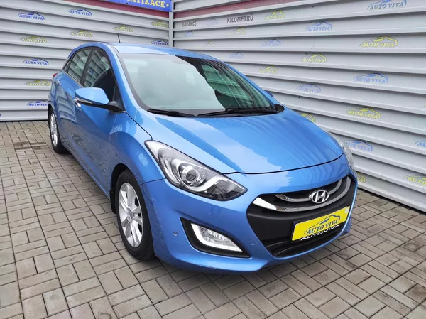Hyundai i30 1.6 CRDI 94kw Trikolor - foto 7