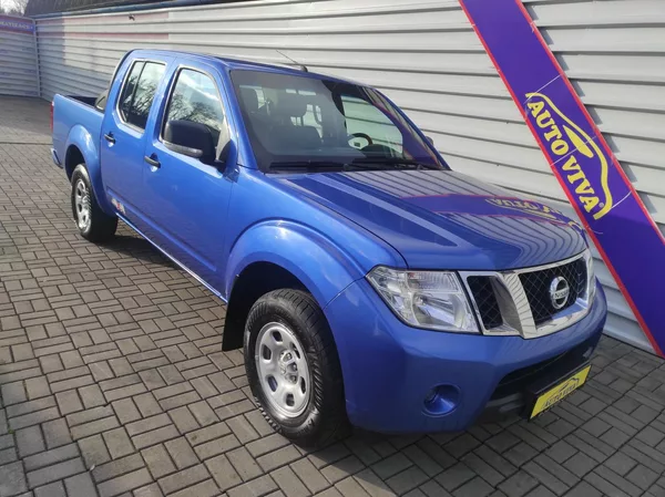 Nissan Navara 2,5dCi DoubleCab 4x4 140kw ČR