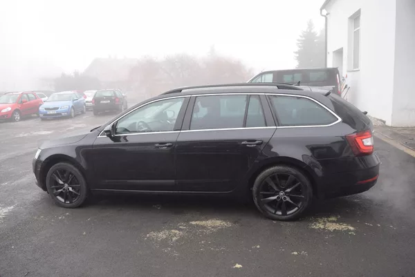 Škoda Octavia 1.5TSI 110kwSTYLE FULL LED TAŽ - foto 13