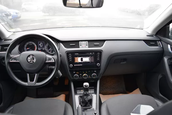 Škoda Octavia 1.5TSI 110kwSTYLE FULL LED TAŽ - foto 18