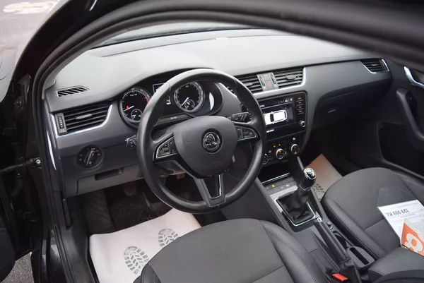 Škoda Octavia 1.5TSI 110kwSTYLE FULL LED TAŽ - foto 22