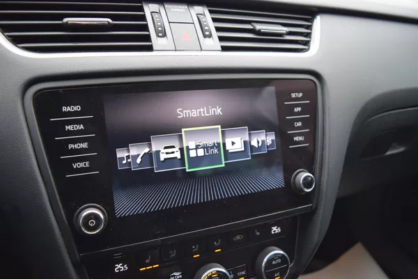 Škoda Octavia 1.5TSI 110kwSTYLE FULL LED TAŽ - foto 26