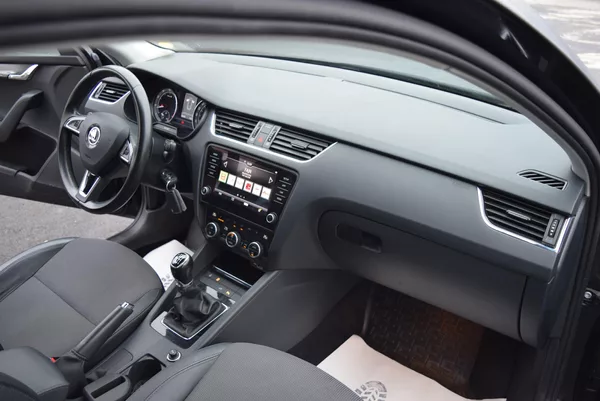 Škoda Octavia 1.5TSI 110kwSTYLE FULL LED TAŽ - foto 35