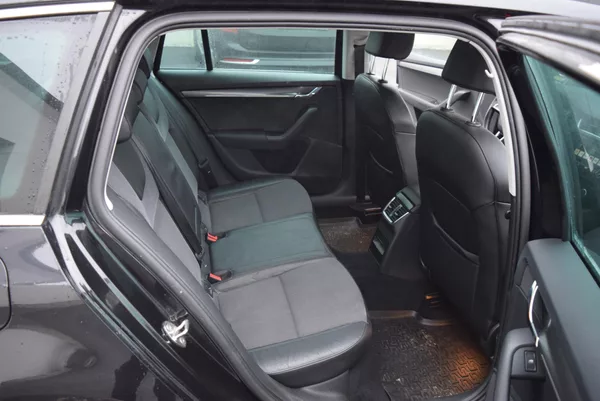 Škoda Octavia 1.5TSI 110kwSTYLE FULL LED TAŽ - foto 40