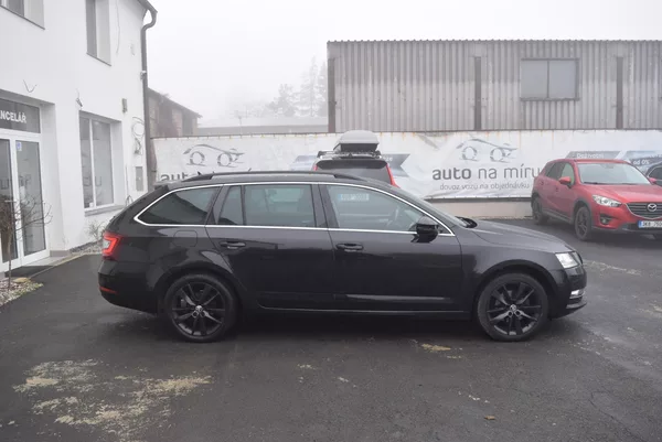 Škoda Octavia 1.5TSI 110kwSTYLE FULL LED TAŽ - foto 6