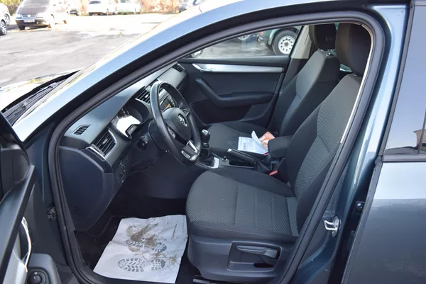 Škoda Octavia 1.4TSI 110kw AMBITION NAVI APP - foto 20