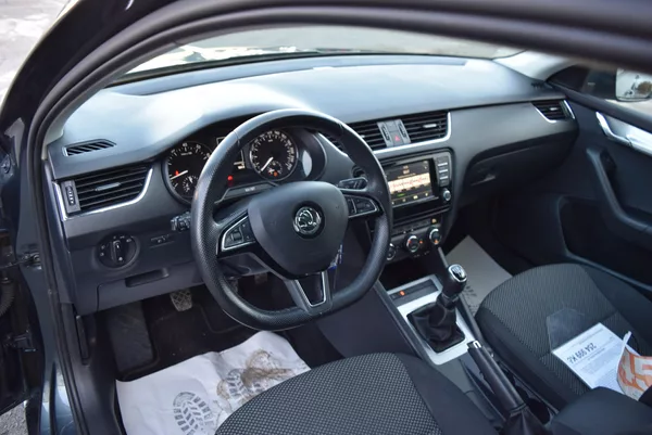 Škoda Octavia 1.4TSI 110kw AMBITION NAVI APP - foto 22