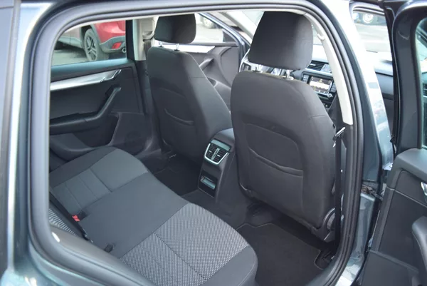 Škoda Octavia 1.4TSI 110kw AMBITION NAVI APP - foto 41