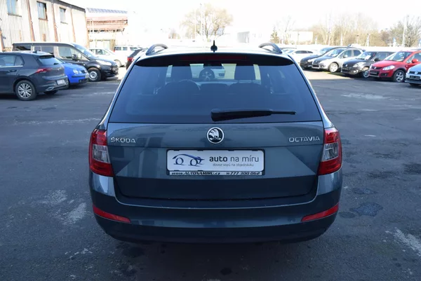 Škoda Octavia 1.4TSI 110kw AMBITION NAVI APP - foto 9