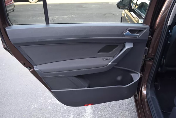 Volkswagen Touran 1.4TSI 110kw COMFORTLINE 7MÍST - foto 14