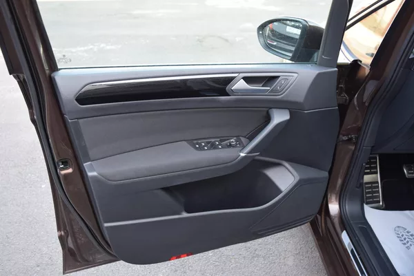 Volkswagen Touran 1.4TSI 110kw COMFORTLINE 7MÍST - foto 22