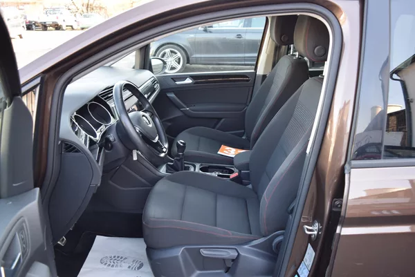 Volkswagen Touran 1.4TSI 110kw COMFORTLINE 7MÍST - foto 23