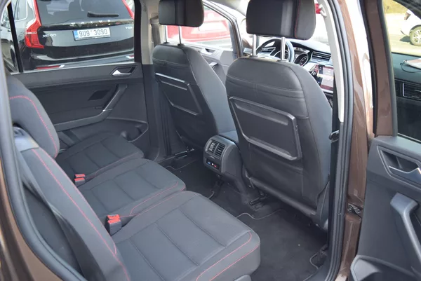 Volkswagen Touran 1.4TSI 110kw COMFORTLINE 7MÍST - foto 46