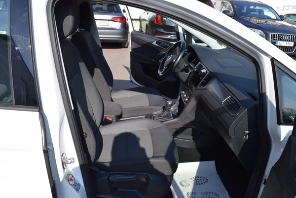Volkswagen Golf Sportsvan 1.5TSI EVO 110kw DSG LED TAŽNÉ - foto 38