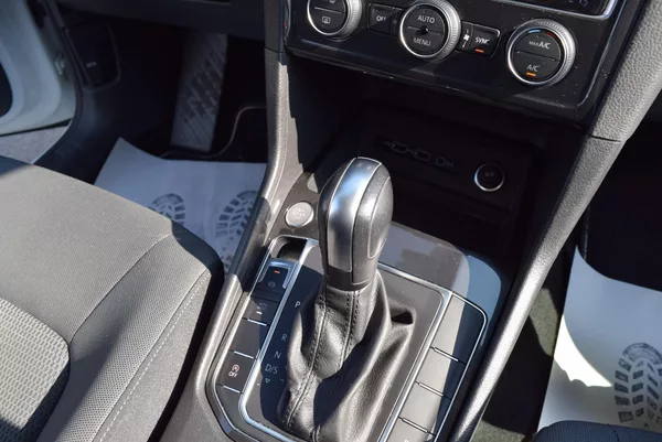 Volkswagen Golf Sportsvan 1.5TSI EVO 110kw DSG LED TAŽNÉ - foto 41