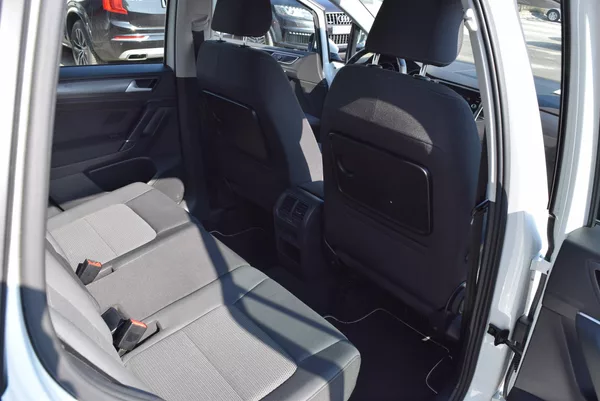 Volkswagen Golf Sportsvan 1.5TSI EVO 110kw DSG LED TAŽNÉ - foto 46