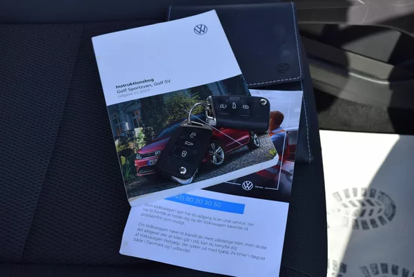 Volkswagen Golf Sportsvan 1.5TSI EVO 110kw DSG LED TAŽNÉ - foto 48