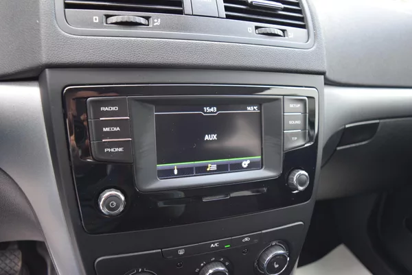 Škoda Yeti 1.2TSI 81kw ACTIVE OPS KLIMA - foto 24