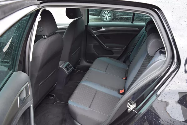 Volkswagen Golf 1.5TSI 96kw IQ.DRIVE NAVI ACC - foto 16