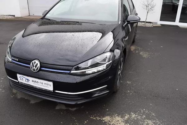 Volkswagen Golf 1.5TSI 96kw IQ.DRIVE NAVI ACC - foto 2