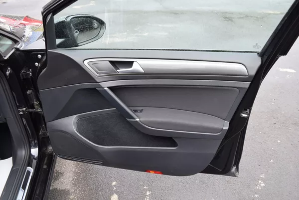 Volkswagen Golf 1.5TSI 96kw IQ.DRIVE NAVI ACC - foto 42