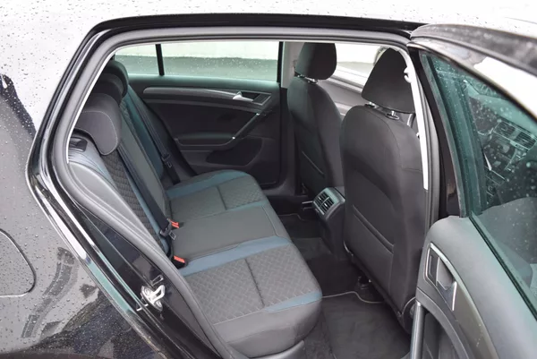 Volkswagen Golf 1.5TSI 96kw IQ.DRIVE NAVI ACC - foto 43