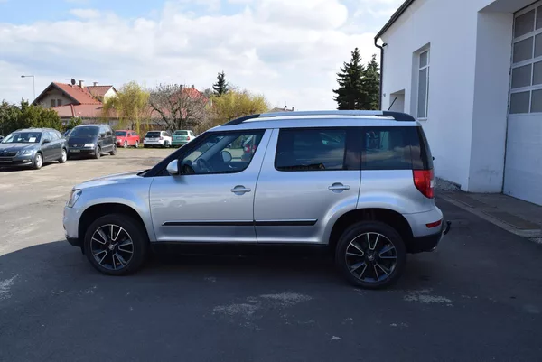 Škoda Yeti 2.0TDI 110kw 4x4 AMBITIO TAŽNÉ - foto 13