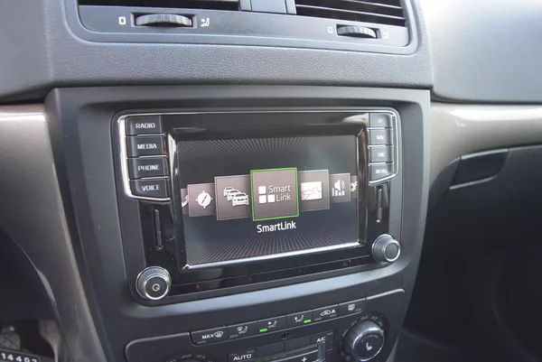 Škoda Yeti 2.0TDI 110kw 4x4 AMBITIO TAŽNÉ - foto 27