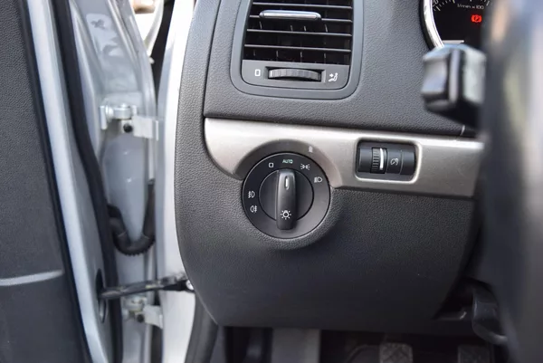 Škoda Yeti 2.0TDI 110kw 4x4 AMBITIO TAŽNÉ - foto 33