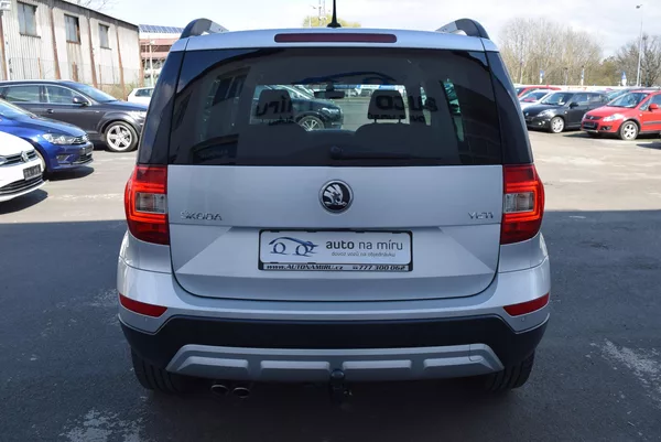 Škoda Yeti 2.0TDI 110kw 4x4 AMBITIO TAŽNÉ - foto 9