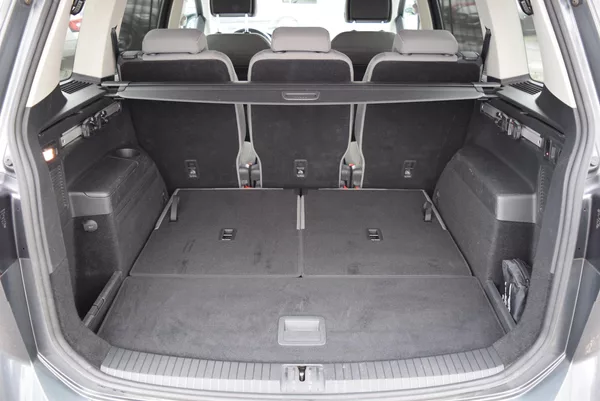 Volkswagen Touran 1.4TSI 110kw HIGHLINE 7M TAŽNÉ - foto 11