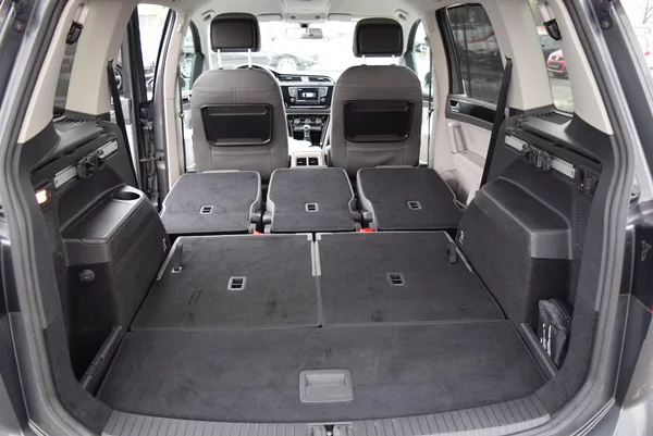 Volkswagen Touran 1.4TSI 110kw HIGHLINE 7M TAŽNÉ - foto 12