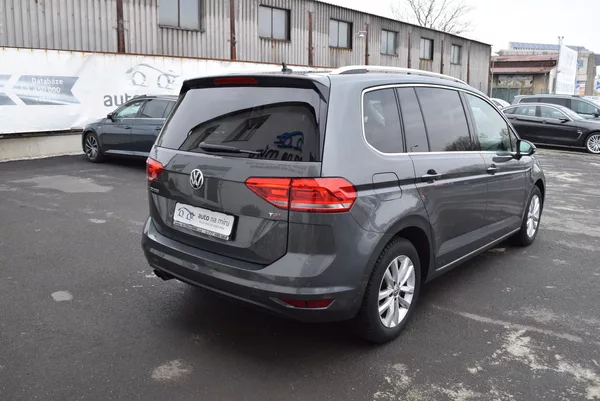 Volkswagen Touran 1.4TSI 110kw HIGHLINE 7M TAŽNÉ - foto 7