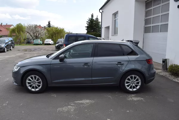 Audi A3 1.2TSI 77kw AMBIENTE NAVI VÝHŘ - foto 13