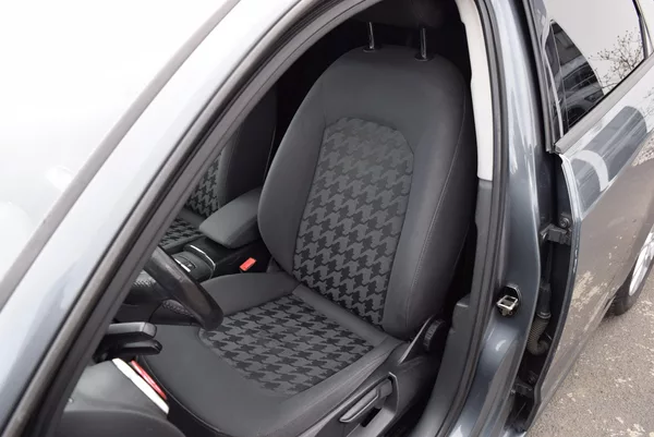 Audi A3 1.2TSI 77kw AMBIENTE NAVI VÝHŘ - foto 22