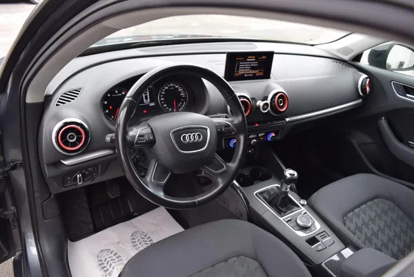 Audi A3 1.2TSI 77kw AMBIENTE NAVI VÝHŘ - foto 23