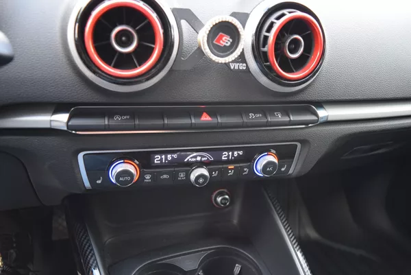 Audi A3 1.2TSI 77kw AMBIENTE NAVI VÝHŘ - foto 25