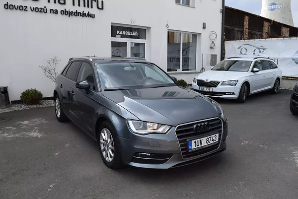 Audi A3 1.2TSI 77kw AMBIENTE NAVI VÝHŘ - foto 5