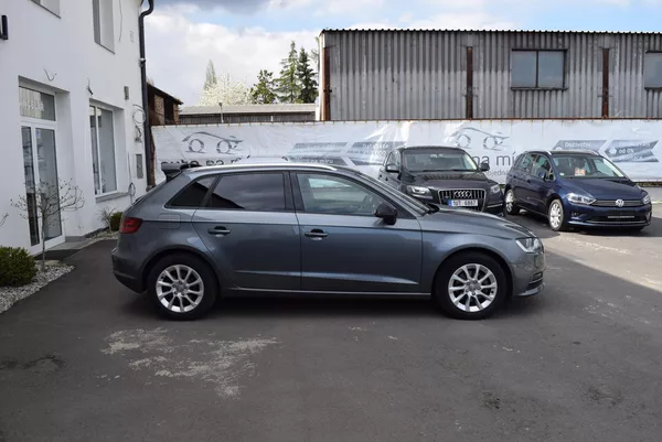 Audi A3 1.2TSI 77kw AMBIENTE NAVI VÝHŘ - foto 7