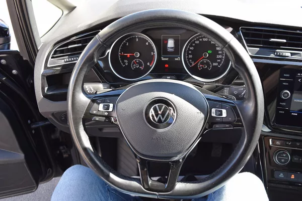 Volkswagen Touran 2.0TDI 110kw DSG 7MÍST HIGHLIN - foto 36