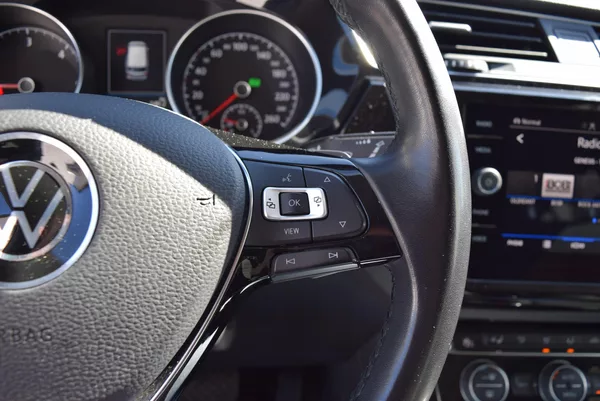 Volkswagen Touran 2.0TDI 110kw DSG 7MÍST HIGHLIN - foto 37