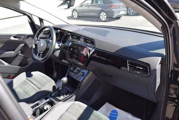 Volkswagen Touran 2.0TDI 110kw DSG 7MÍST HIGHLIN - foto 44
