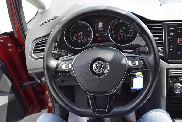 Volkswagen Golf Sportsvan 1.5TSI 110kw DSG 7° HIGHLINE - foto 30