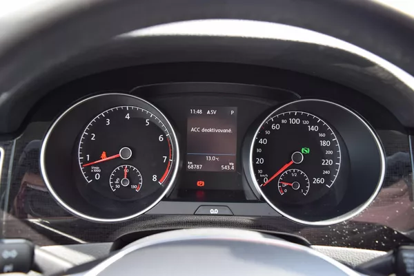 Volkswagen Golf Sportsvan 1.5TSI 110kw DSG 7° HIGHLINE - foto 33