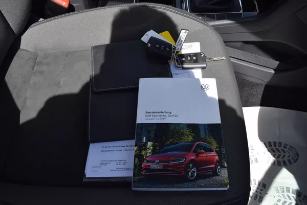 Volkswagen Golf Sportsvan 1.5TSI 110kw DSG 7° HIGHLINE - foto 49