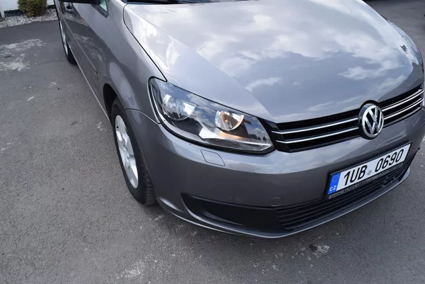 Volkswagen Touran 1.6TDI 77kw TRENDLINE BMT NAV - foto 4