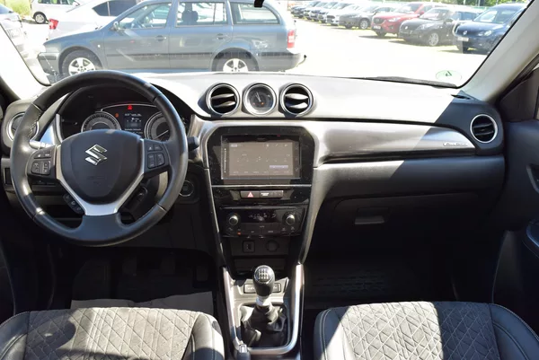 Suzuki Vitara 1.4 103kw BOOSTER JET ALL GRIP - foto 17